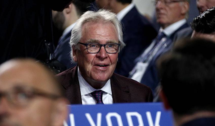 Hall of Famer Glen Sather retires after six decades, highlighted by building the Oilers' dynasty