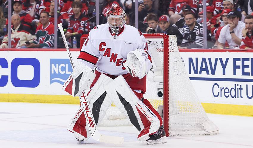 Hurricanes sign goaltender Frederik Andersen to a 1-year. $2.75M contract extension