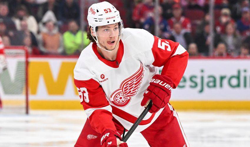 Red Wings sign Moritz Seider to 7-year deal worth nearly $60M