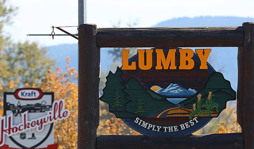 lumby hockeyville nhl game