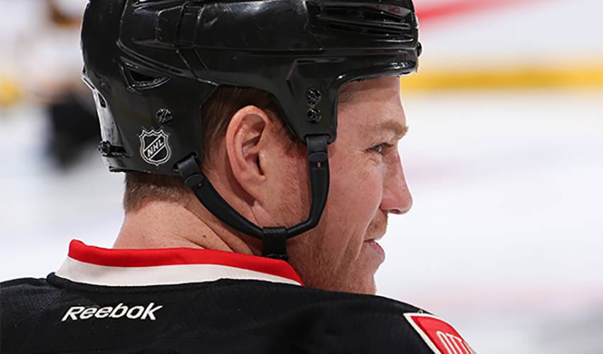 Chris Neil nears 1,000th NHL game