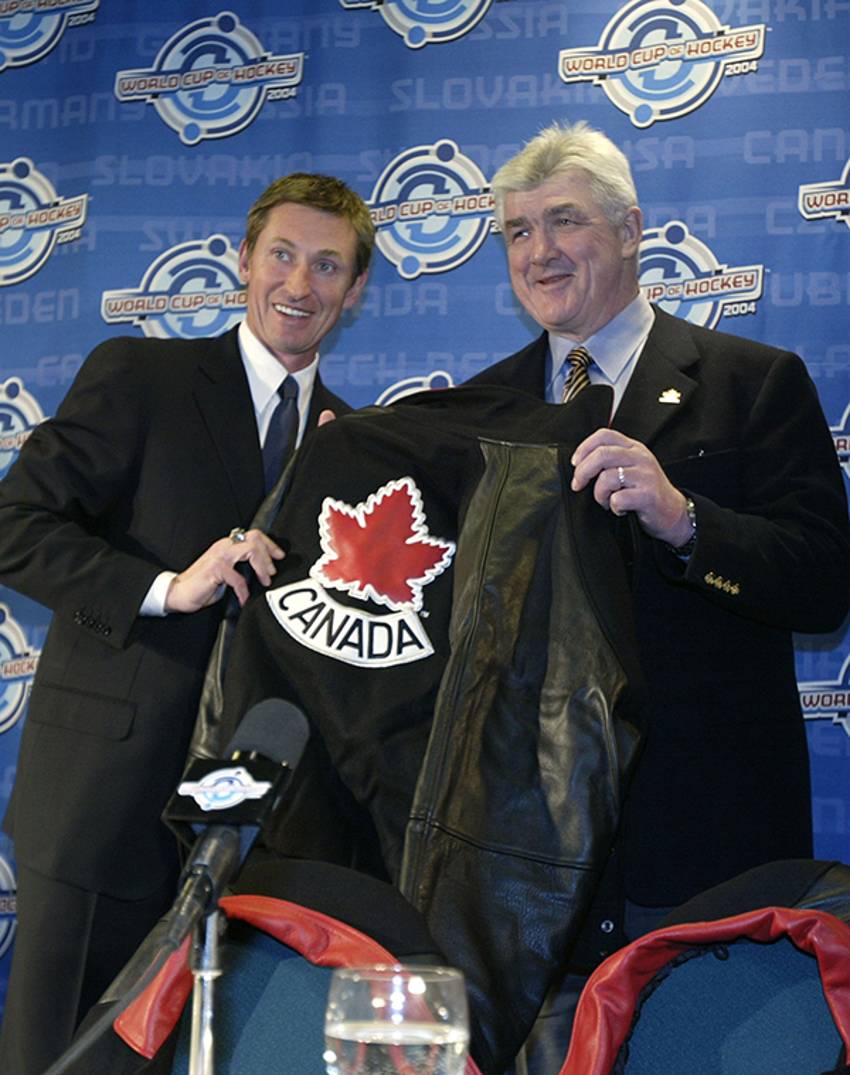 69 Pat Quinn Canuck Photos & High Res Pictures - Getty Images