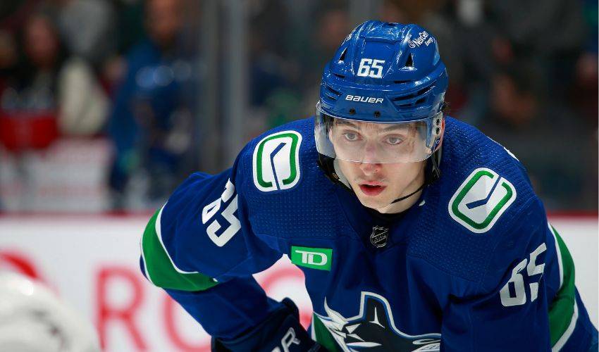 Canucks winger Ilya Mikheyev to have season-ending knee surgery | NHLPA.com