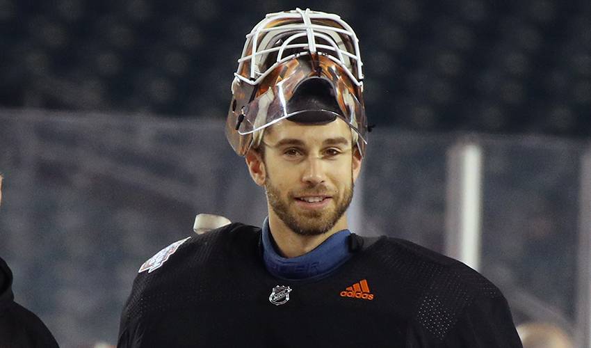 Calgary Flames sign former Oilers goaltender Cam Talbot to one-year