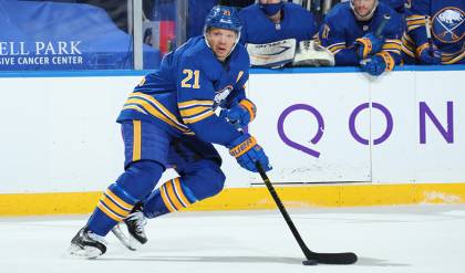 Kyle Okposo ready to help Sabres clear playoff hurdle
