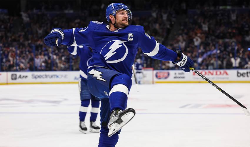 Predators add Stamkos, Marchessault in blockbuster moves; NHL teams drop $1B in free agent frenzy