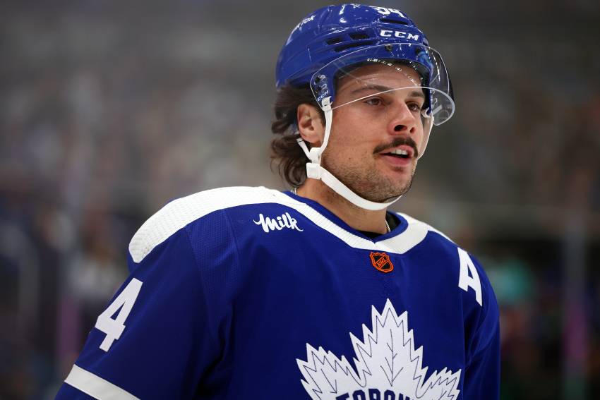 10 notable Movember 'staches from around the NHL