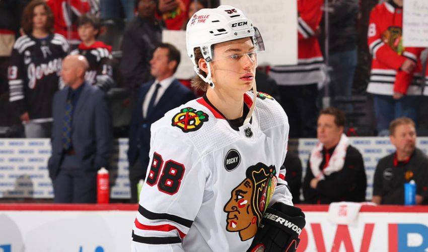 Chicago Blackhawks star rookie Bedard out 6-8 weeks after jaw surgery