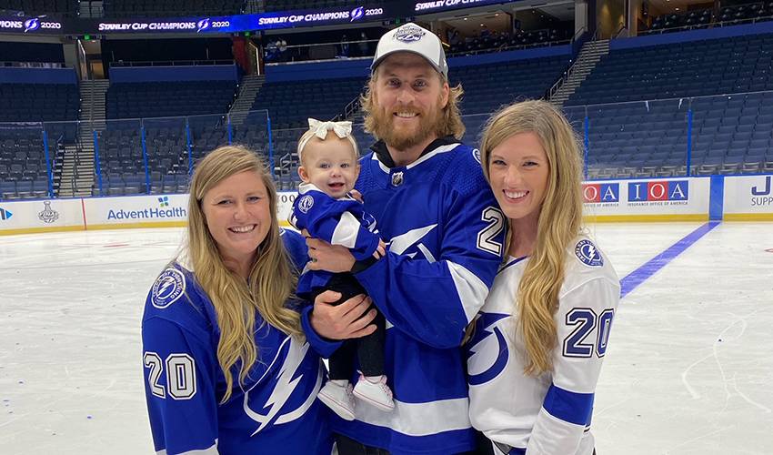 It’s a boy! Uncle Blake lends assist to sister and growing family