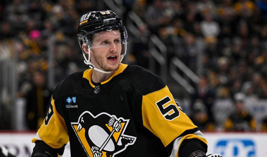 Penguins send Jake Guentzel to Carolina for Michael Bunting, 3 prospects and 2 conditional picks