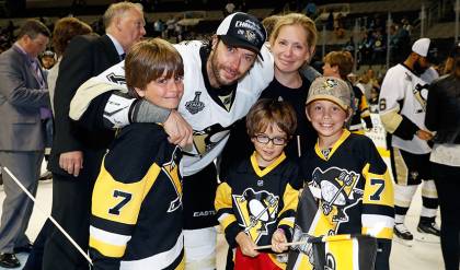 Matt Cullen, retired NHL player and local philanthropist, named The Forum's  2019 Area Person of the Year - InForum