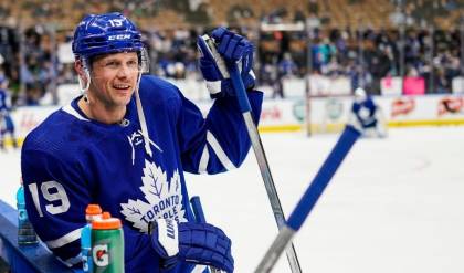 Maple Leafs, RFA defenceman Rasmus Sandin agree on two-year, US$2.8-million  contract