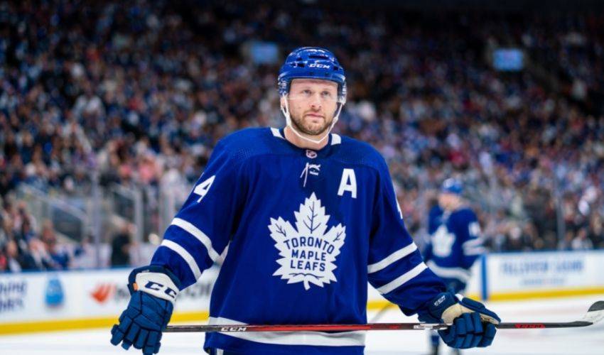 NHL Rumour: Toronto Maple Leafs Defenceman Contract Options