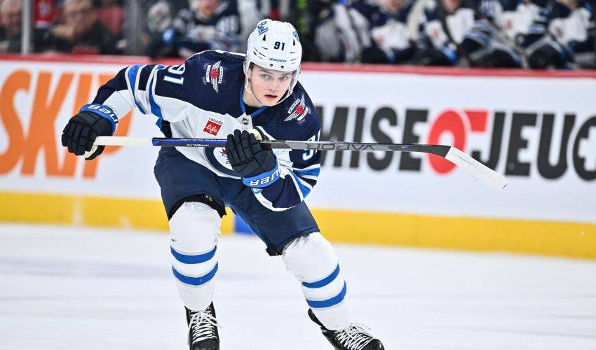 From the NHL Draft to playing with the Jets top players, Cole Perfetti continues to put in the work