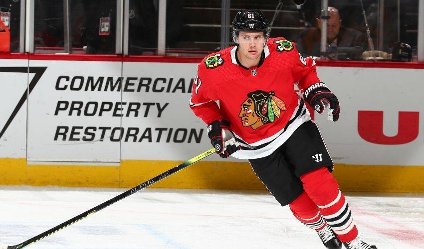 Blackhawks announce 3-year extension with D Riley Stillman