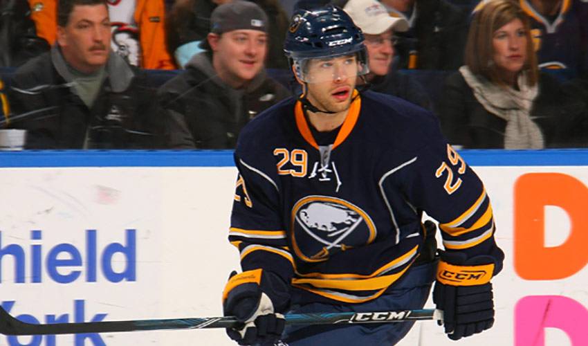 Pominville, Sabres Look to Rattle the Competition