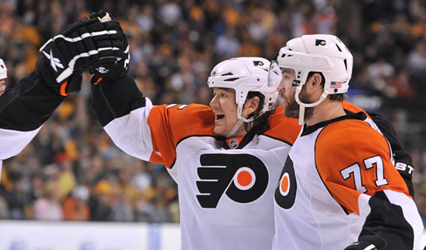 Asham Embodies Flyers Style