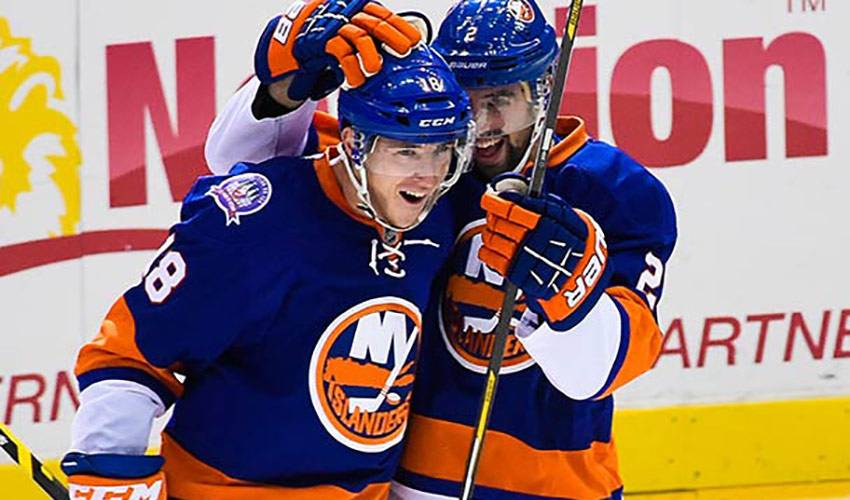 Strome Assisting in Isles' Ultimate Goal