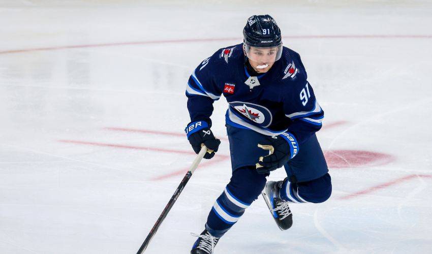 Forward Cole Perfetti looks to prove his worth after signing bridge deal with Jets