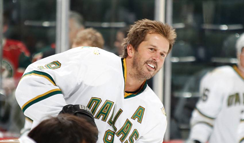 Modano Calls it a Career