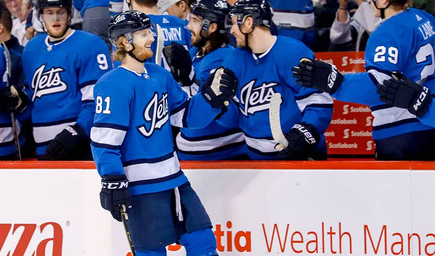 Jets' Kyle Connor wins Lady Byng for gentlemanly conduct
