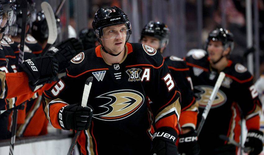 Anaheim Ducks forward Jakob Silfverberg to retire at season's end after 12-year NHL career
