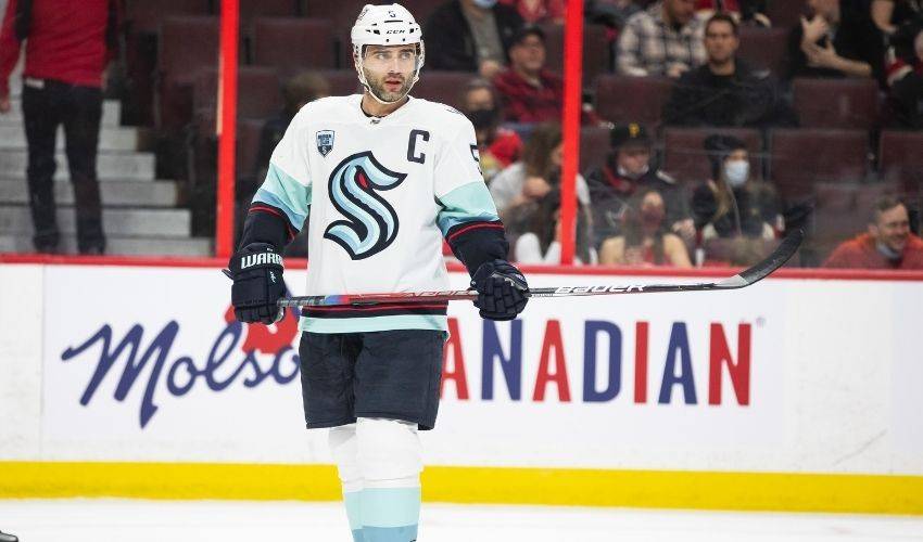 Maple Leafs acquire veteran defenceman Mark Giordano from Kraken