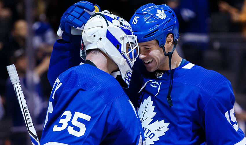 Toronto Maple Leafs trade veteran forward Matt Martin to New York Islanders