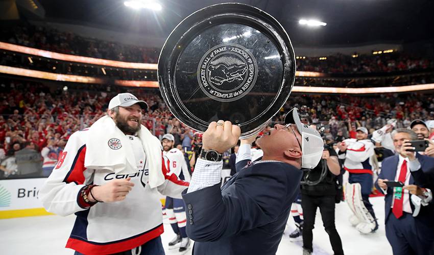 Trotz resigns as coach of Stanley Cup-winning Capitals
