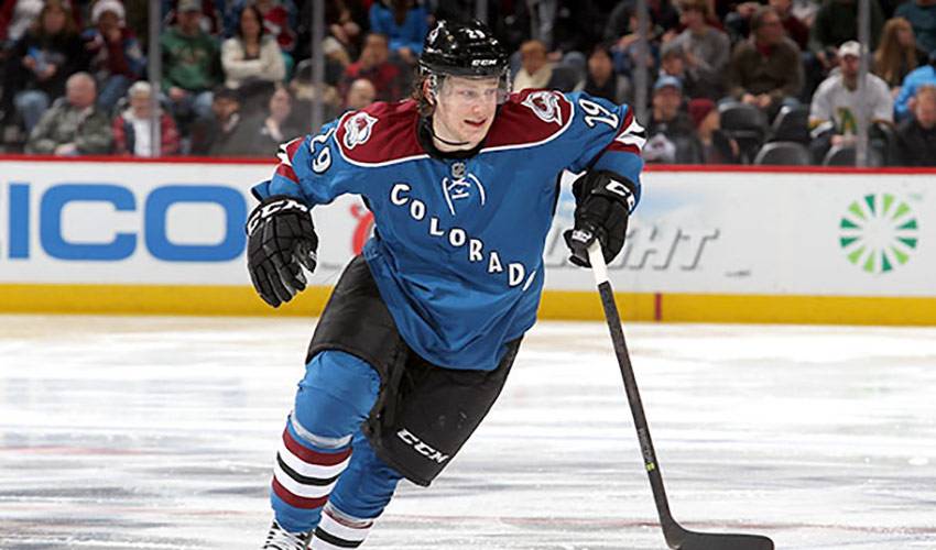 2013 NHL DRAFT: Colorado Avalanche take Nathan MacKinnon with 1st