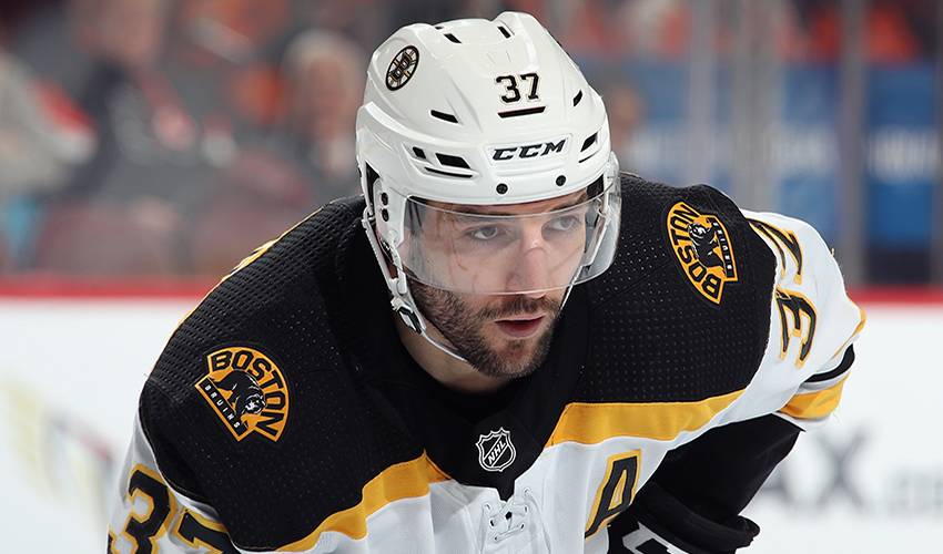 Bruins' Bergeron wins Selke Trophy for record 5th time