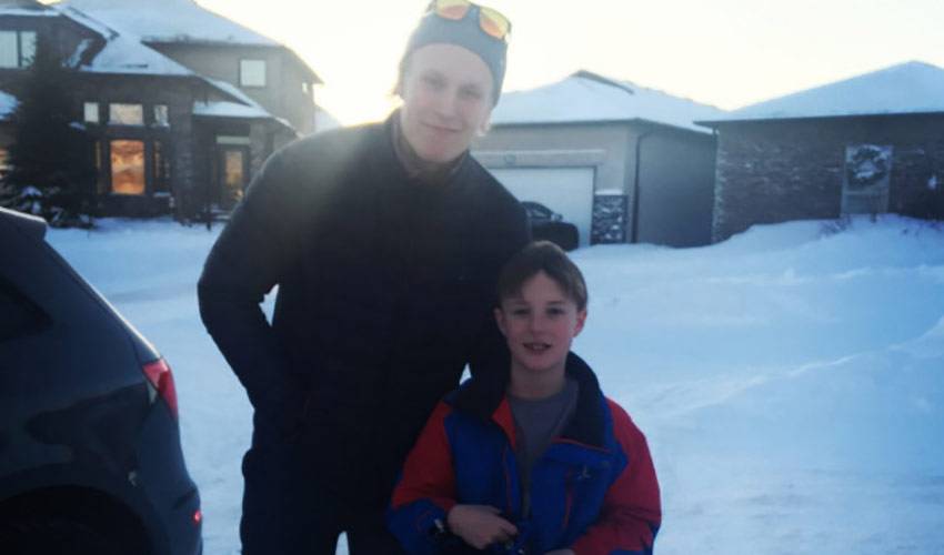 Patrik Laine Gives Young Fan A Belated Birthday Visit