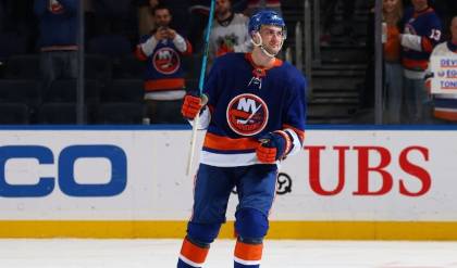 Islanders, defenseman Adam Pelech agree on 8-year contract