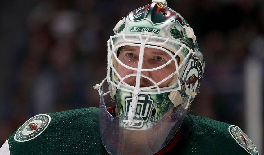 Devan Dubnyk not interested in temporarily moving away from family to  complete NHL season - The Sports Daily