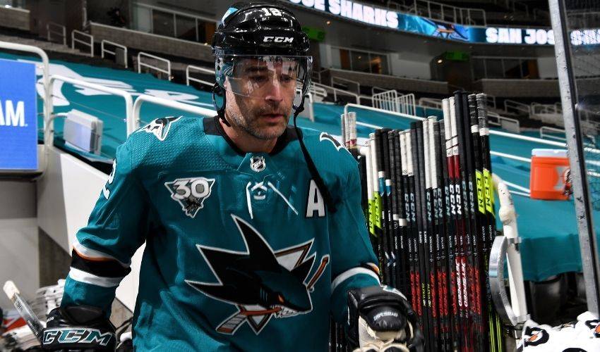 Patrick Marleau set to break Gordie Howe's games record 