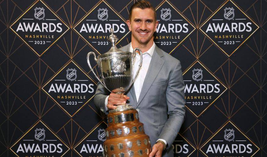 King Clancy recipient Mikael Backlund thankful for the opportunity to give back