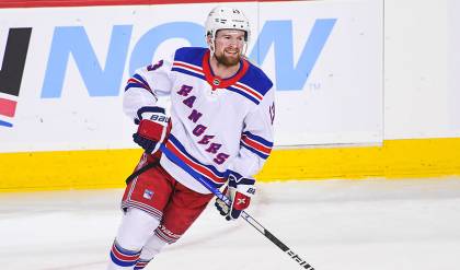 Adam Fox, Rangers agree to seven-year extension