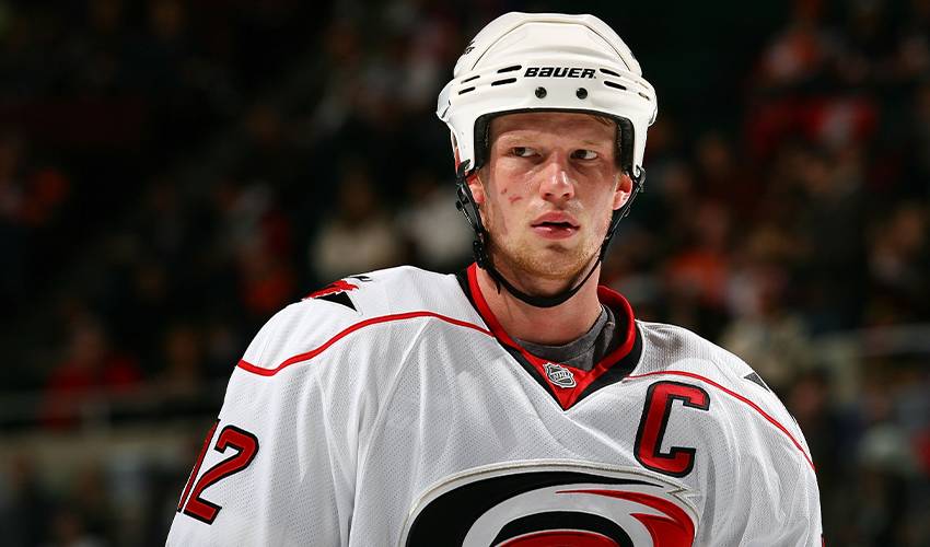 Former NHL all-star Eric Staal inks 1-day deal with Carolina Hurricanes to retire after 18 seasons