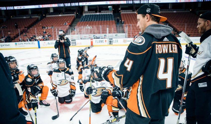 Cam and Jasmine Fowler work to grow hockey in Southern California
