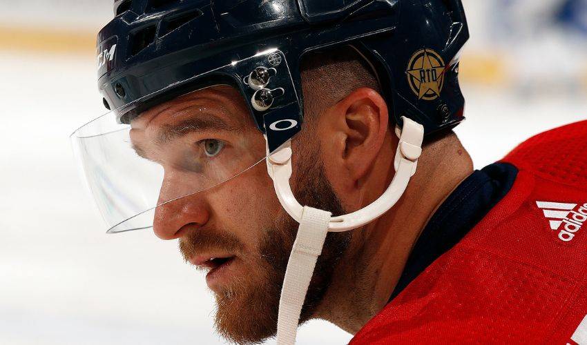Jonathan Huberdeau gets $84M, 8-year extension with the Flames