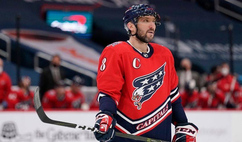 Ovechkin nets 718, passes Espo for 6th as Caps stop Isles