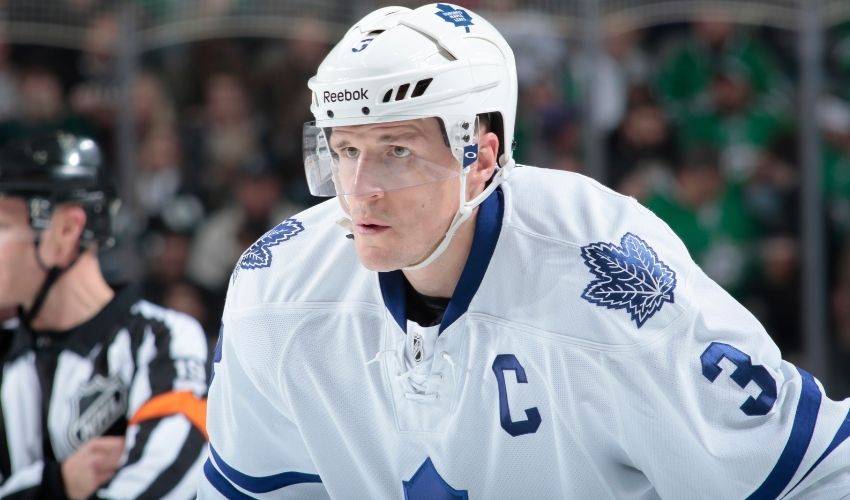 Dion Phaneuf traded to Senators in 9-player deal