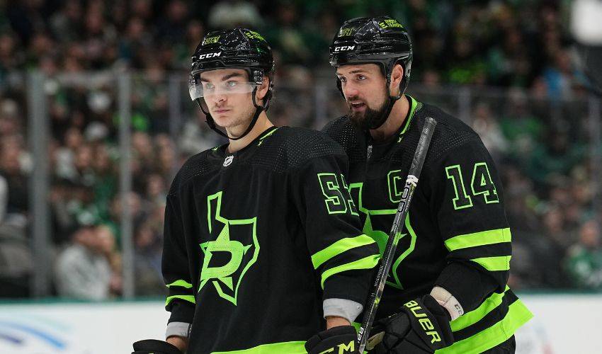 Wyatt Johnston turns to Stars veterans in rookie season