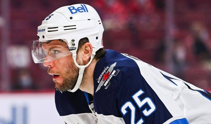Jets re-sign forward Paul Stastny to one-year, US$3.75 million deal