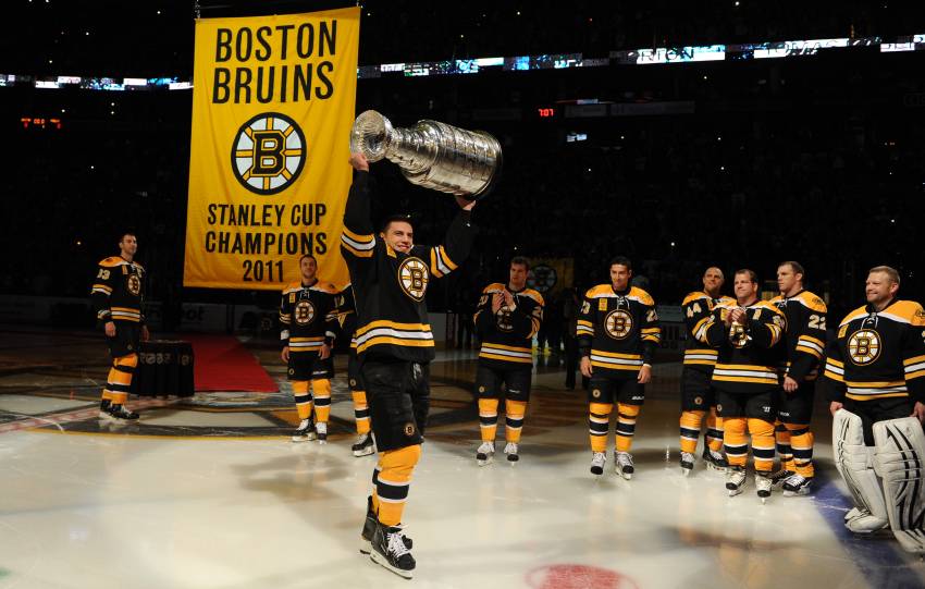 Lucic 'beat the odds' all the way to milestone 1,000th NHL game