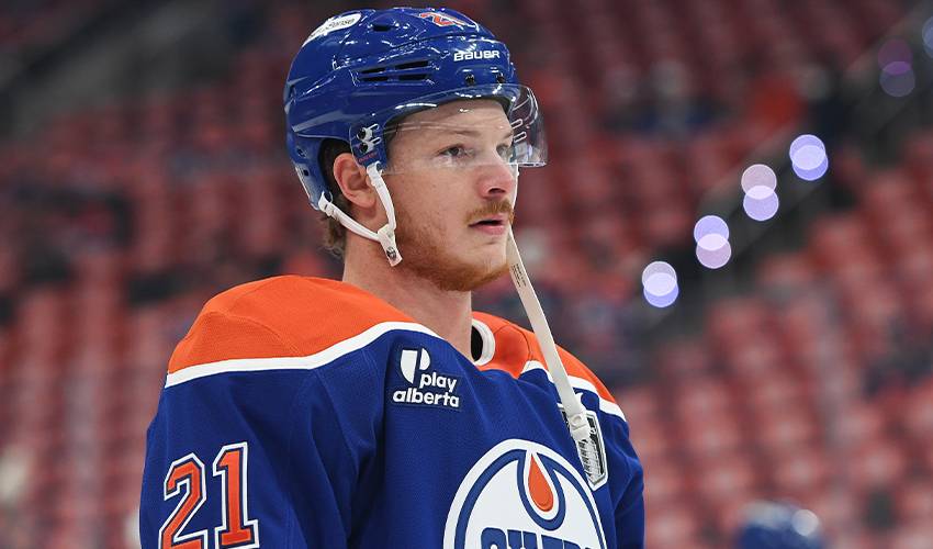 Edmonton Oilers sign forward Trent Frederic to eight-year contract