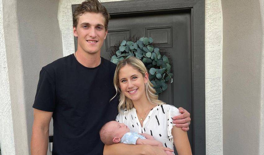 Tage Thompson continues to be inspired by wife’s brave cancer battle