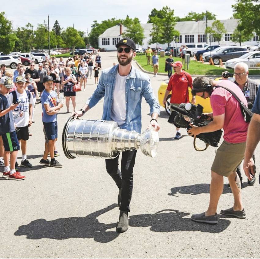 Brandon's Joel Edmundson brings Stanley Cup to his hometown