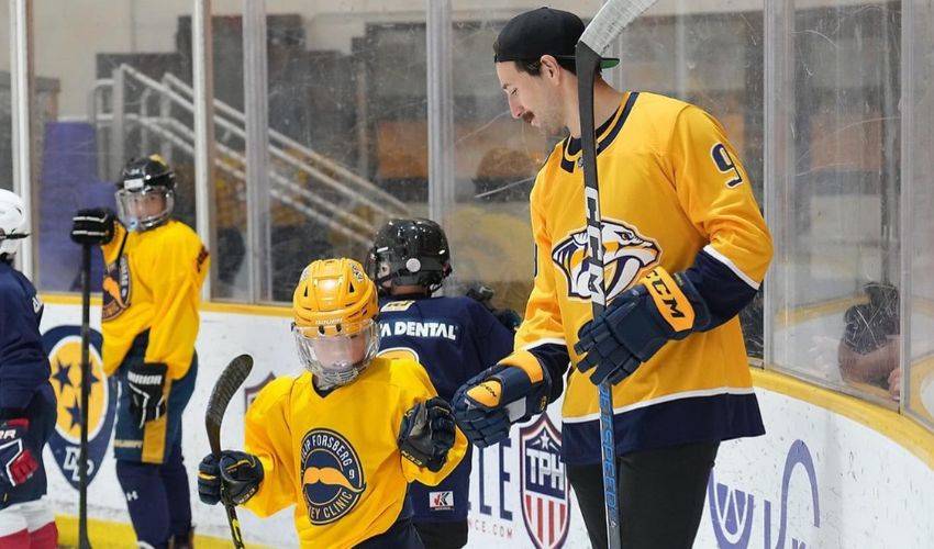 Annual hockey clinic a summer highlight for Filip Forsberg and attendees alike
