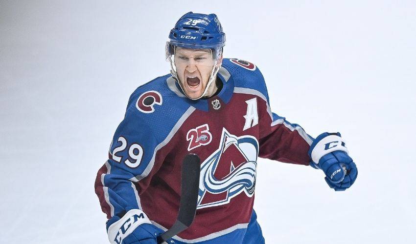 Power line: MacKinnon-led top group lifts Avs into 2nd round